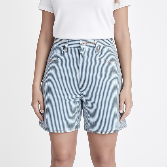 Vintage Y2K UNIONBAY High Rise Blue White Stripe Relaxed Denim Shorts Size 7 - Picture 1 of 7